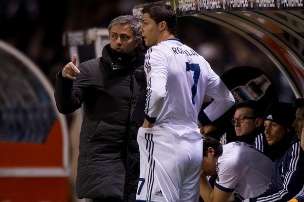 嘉盛投资 国米高管出面，否认11球8助中场球员，将加盟费内巴切